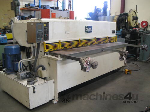 Dye 2500mm x 6mm Hydraulic Guillotine with Pneumatic Sheet Supports