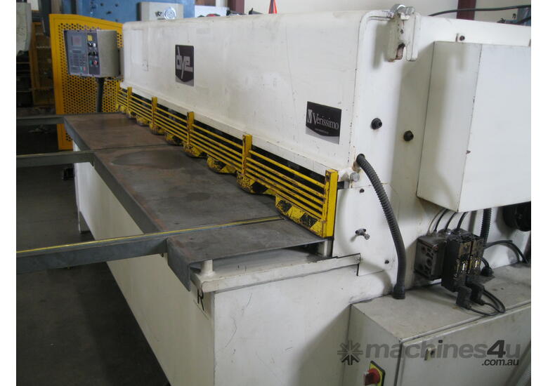 caption Dye 2500mm x 6mm Hydraulic Guillotine with Pneumatic Sheet Supports