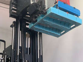 Narrow Aisle Forklift - Hire - picture0' - Click to enlarge