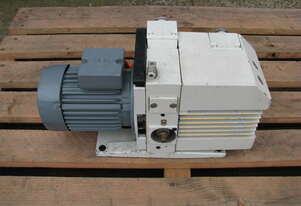 Laboratory Rotary Vane Vacuum Pump - Leybold Trivac D16BCS