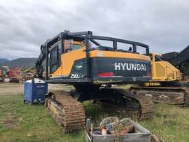 Used 2015 Hyundai R250LC-9 HC Harvester with Waratah HTH622B - picture2' - Click to enlarge