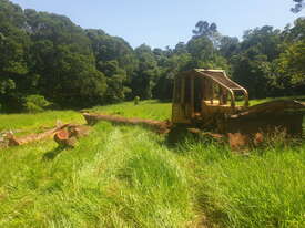 1986 Caterpillar CAT D3B Dozer DOZCATG - picture1' - Click to enlarge