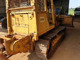 1986 Caterpillar CAT D3B Dozer DOZCATG - picture2' - Click to enlarge