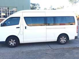 Toyota Hiace 200 - picture2' - Click to enlarge