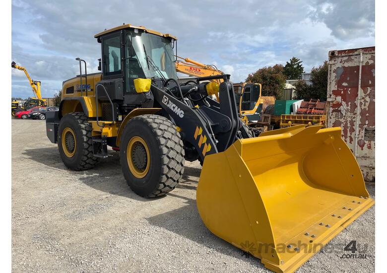 caption XC948 Wheel Loader 16T: Low Hours!