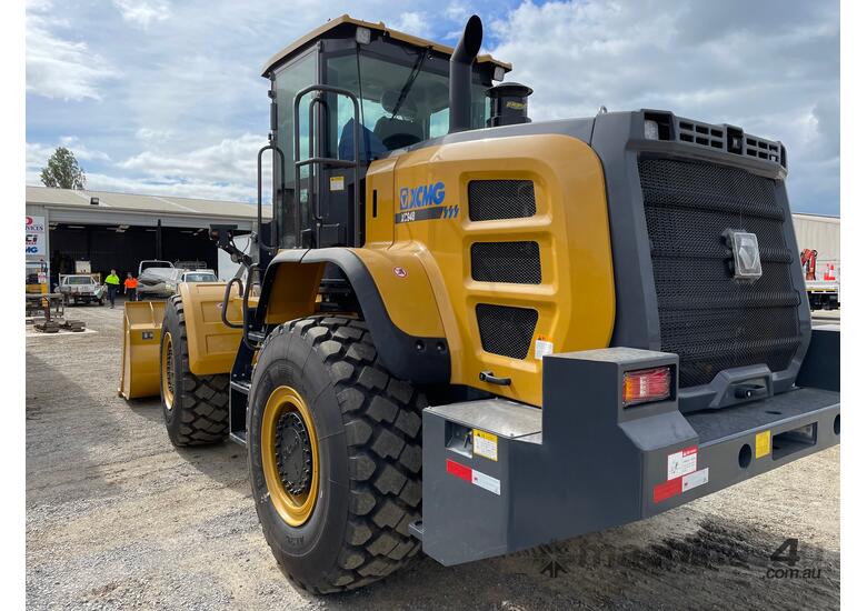 caption XC948 Wheel Loader 16T: Low Hours!