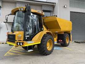 2021 Hydrema 912ES Articulated Truck with Curry Supply Co. CA2500H Water Tank - picture0' - Click to enlarge