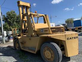 Forklift 10t caterpillar container lifting  - picture0' - Click to enlarge