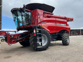 CASE IH 8240 Header(Combine) Harvester/Header - picture2' - Click to enlarge