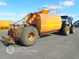 1999 JCB 3185 FASTRAC 4X4 DINOSAUR WATER CART - picture0' - Click to enlarge