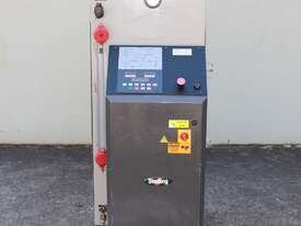 Oil Heater with Temperature Control - picture0' - Click to enlarge