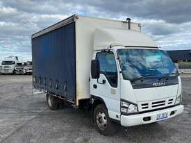 Isuzu 300 - picture0' - Click to enlarge