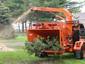 Salsco 813XT Wood Chipper - picture1' - Click to enlarge
