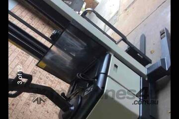 Crown Late Model WalkieReach 1.5ton 4.8m Side Shift New Batt&Charger 5 Yrs Wty!!