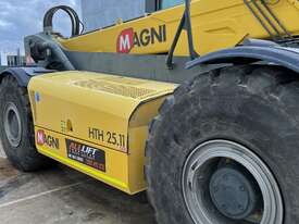 MAGNI 25T TELEHANDLER FOR HIRE - picture1' - Click to enlarge