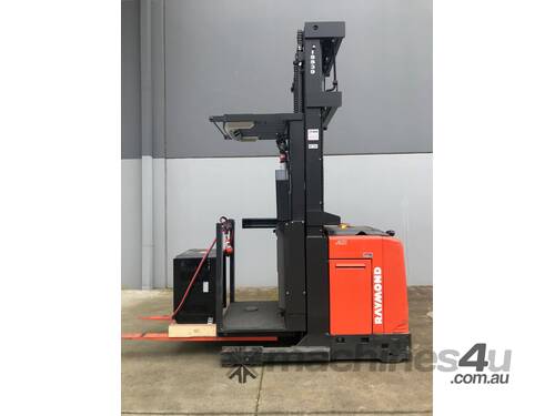 RAYMOND ORDER PICKER OPC30TT