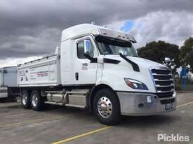 2022 Freightliner Cascadia - picture0' - Click to enlarge