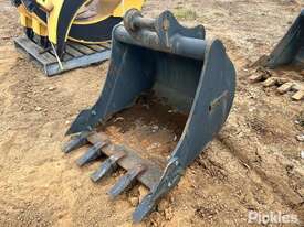 Hyundai Digging Bucket, 750mm - picture0' - Click to enlarge