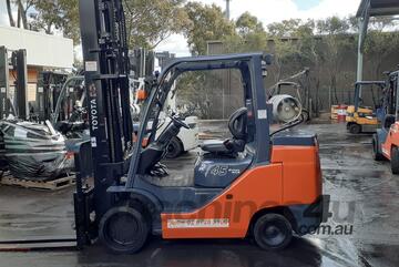 ACTIVE FORKLIFTS - toyota 4.5 ton forklift for sale- 2016 model 6050mm 1800mm long tynes