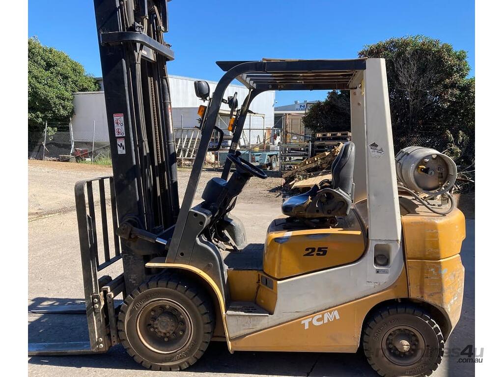 Used tcm FG25T6 Forklifts and Stackers in GRIFFITH, NSW