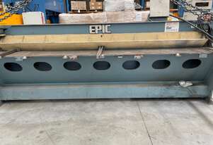 JUST IN - USED EPIC 3070 X 3MM GUILLOTINE.