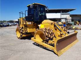 CATERPILLAR 815K Compactors - picture0' - Click to enlarge
