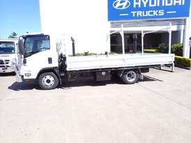 ISUZU NPR - picture0' - Click to enlarge