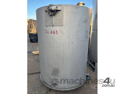 Stainless steel tank approx 4000 litre