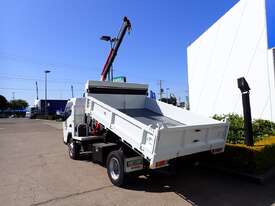 MITSUBISHI CANTER - picture2' - Click to enlarge