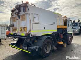 2015 Hino FG 500 1628 Dual Control Road Sweeper - picture2' - Click to enlarge