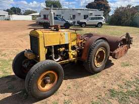 1948 HOWARD DH22 TRACTOR WITH ROTARY HOE - picture1' - Click to enlarge