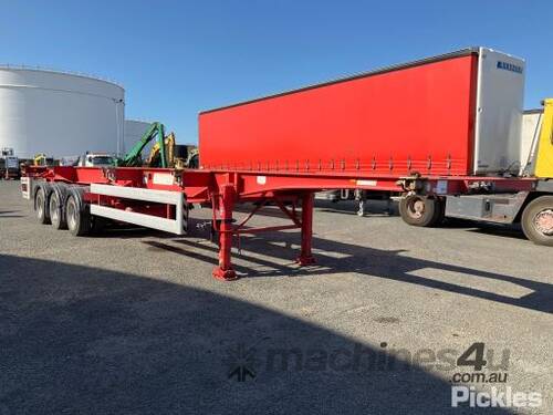 2015 Barker Heavy Duty Tri Axle Tri Axle Skel Trailer