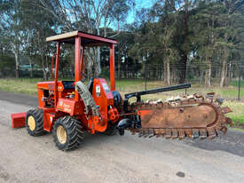 Ditch Witch 3700 Trencher Trenching - picture0' - Click to enlarge