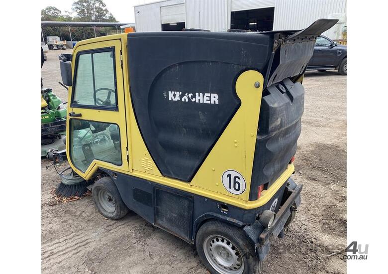Used 2003 KARCHER SWEEPER ICC 1D 2003 KARCHER SWEEPER ICC 1D Ride On