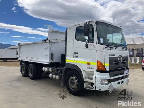 2009 Hino 700 Series 2845 Tipper Day Cab