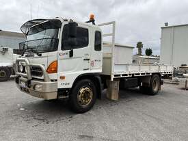 2011 Hino 500 GH 1728 Tray Top - picture0' - Click to enlarge