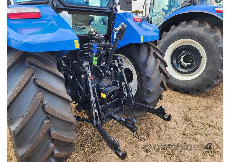 caption 2023 New Holland T5.110S Electro Command