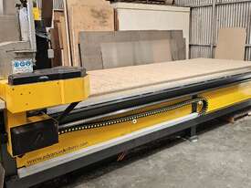 POWERFUL, LARGE BED, AUSTRALIAN MADE CNC ROUTER - URGENT SALE   - picture0' - Click to enlarge