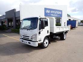 ISUZU NQR - picture0' - Click to enlarge