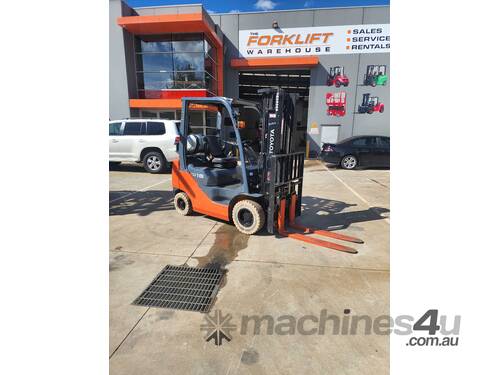 Toyota Forklift 1.8T Container Mast with Tyne positioner 