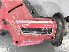 Milwaukee cordless reciprocating saws - picture0' - Click to enlarge