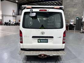 2010 Toyota Hiace  Petrol - picture0' - Click to enlarge