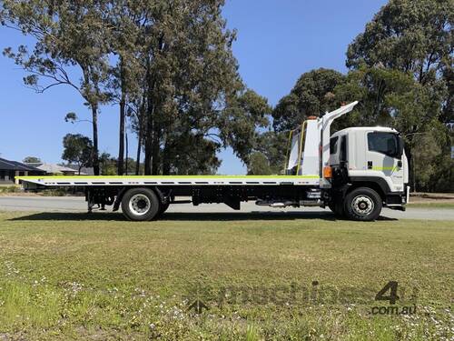 Isuzu FVD 165-260 Tilt tray Truck