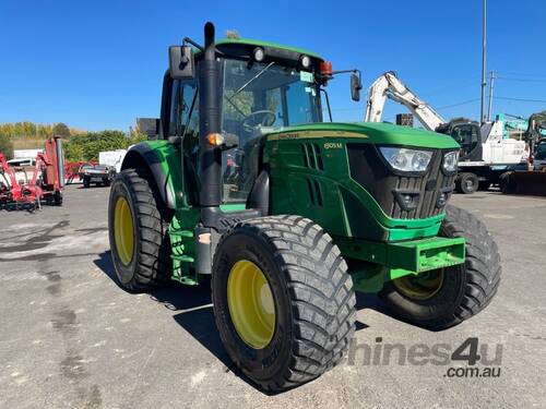 2015 John Deere 6105M Agricultural Tractor