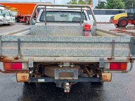 2014 Toyota Hilux SR Diesel - picture2' - Click to enlarge