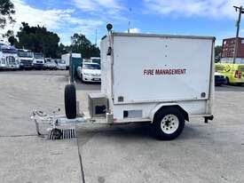 2006 Belco Single Axle Enclosed Trailer - picture2' - Click to enlarge