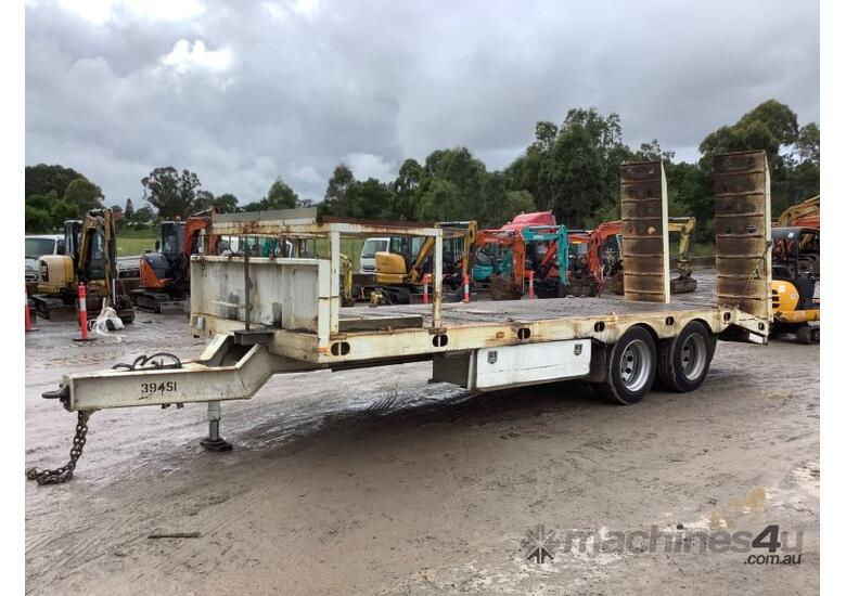 Buy Used 2011 j.p.trailers 2011 JP Trailers Tandem Axle Beaver Tail ...