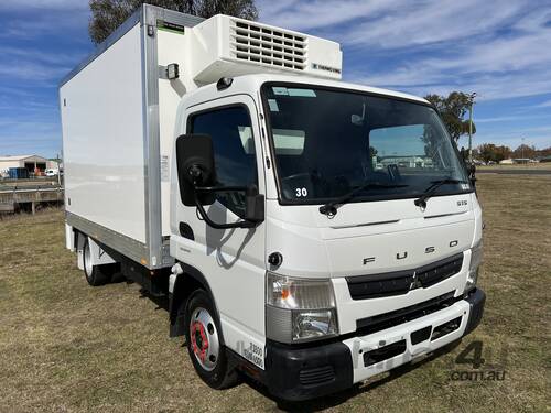 Mitsubishi Fuso Canter 515 Automatic 4x2 Refrigerated Pantech Truck. Ex Coles.