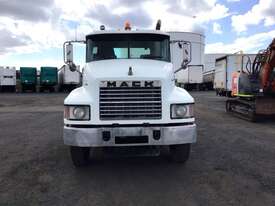 2006 Mack ML - picture0' - Click to enlarge