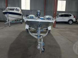 Quintrex F390 Explorer - picture0' - Click to enlarge